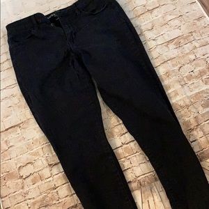 Black American Eagle jeans